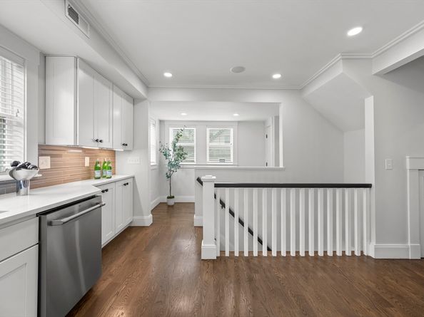 70-72 Governor Winthrop Rd 72, Somerville MA 02145