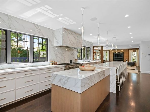 12 Alban Rd, Newton MA 02468
