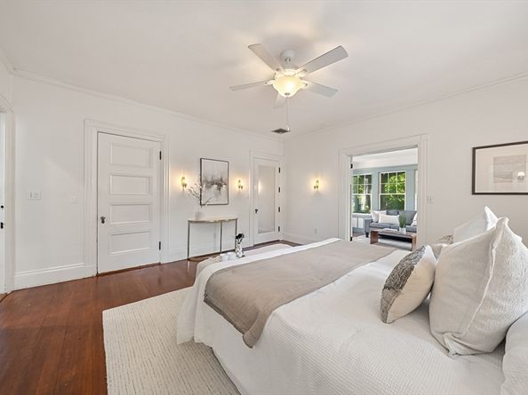 14 Irving St, Brookline MA 02445
