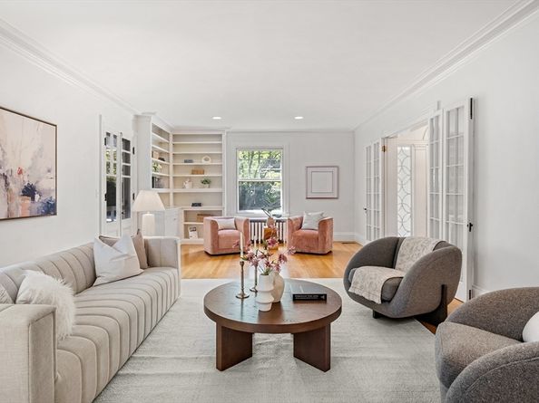 14 Irving St, Brookline MA 02445