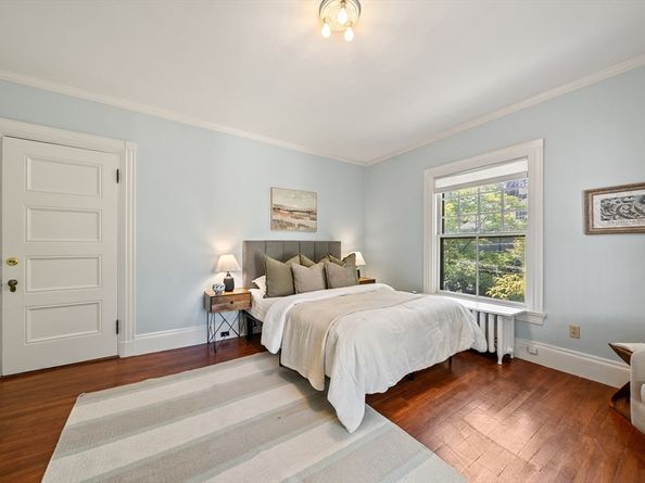 14 Irving St, Brookline MA 02445
