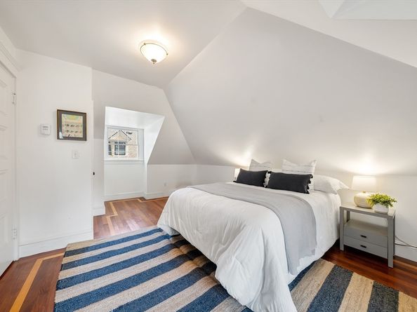 14 Irving St, Brookline MA 02445