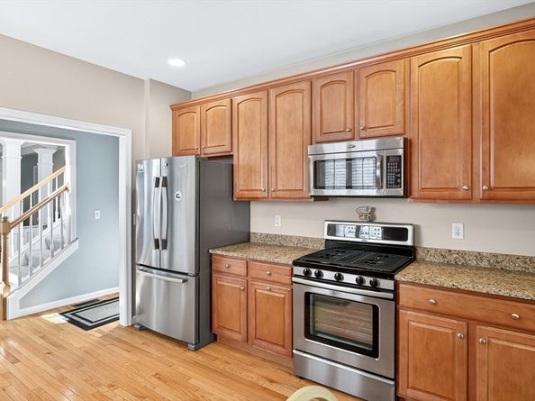 11 Maplewood, Plymouth MA 02360