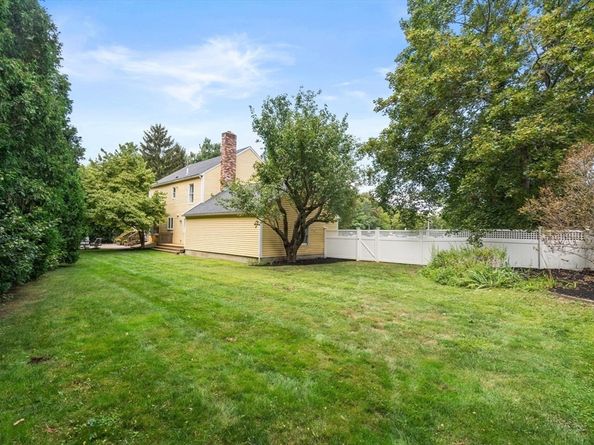 11 E Evergreen Rd, Natick MA 01760