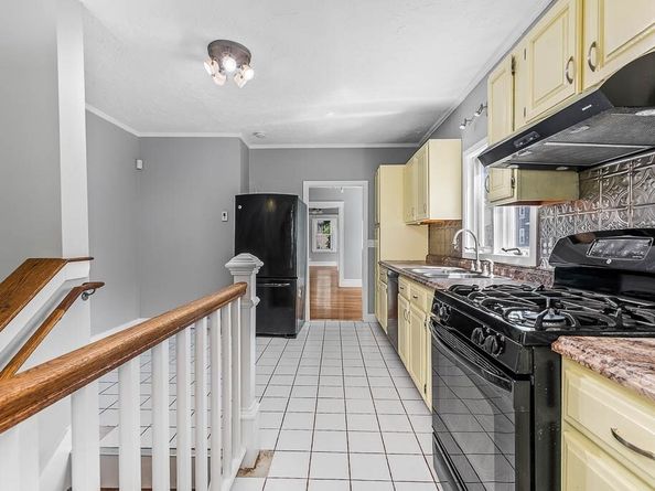 29 Rosecliff Street, Boston MA 02131