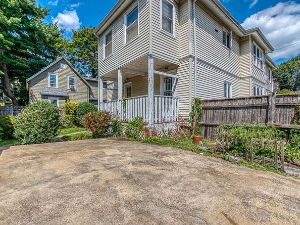 29 Rosecliff Street, Boston MA 02131