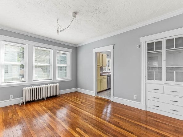 29 Rosecliff Street, Boston MA 02131