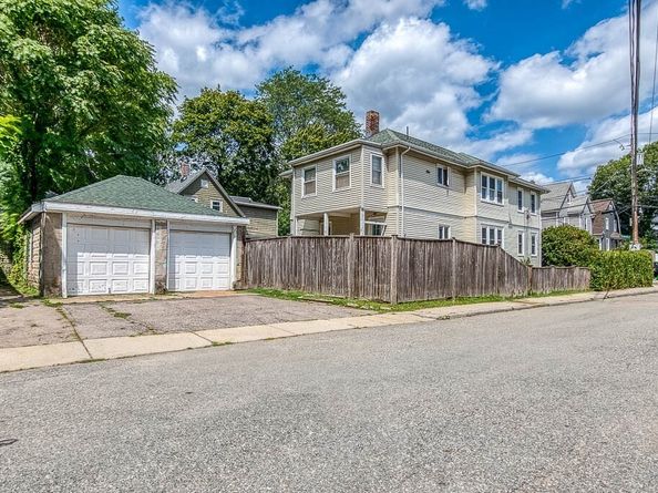 29 Rosecliff Street, Boston MA 02131