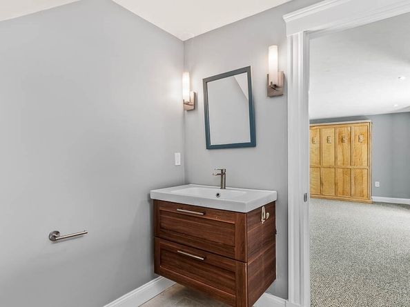 29 Rosecliff Street, Boston MA 02131