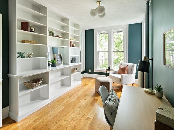 22 Bigelow 2B, Cambridge MA 02139