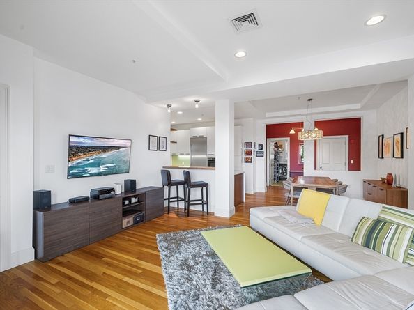 43 Weston Ave 43B, Somerville MA 02144