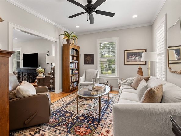 3 Howard St, Ipswich MA 01938