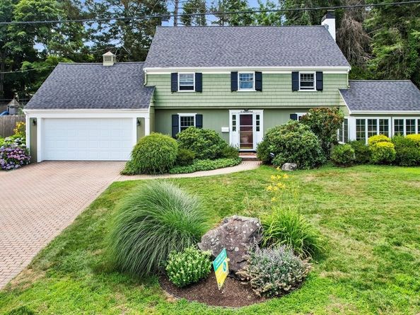 58 Hutchinson Rd, Arlington MA 02474