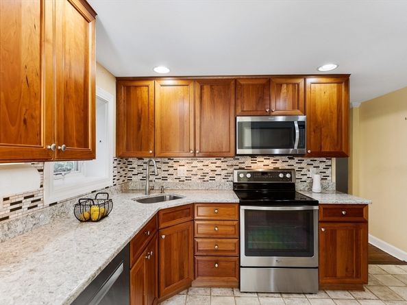 58 Hutchinson Rd, Arlington MA 02474