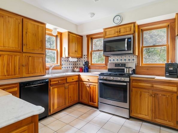 100 Central Street, Newton MA 02466