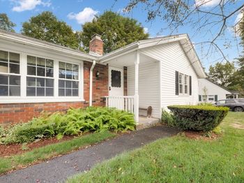 32 Scenic Dr