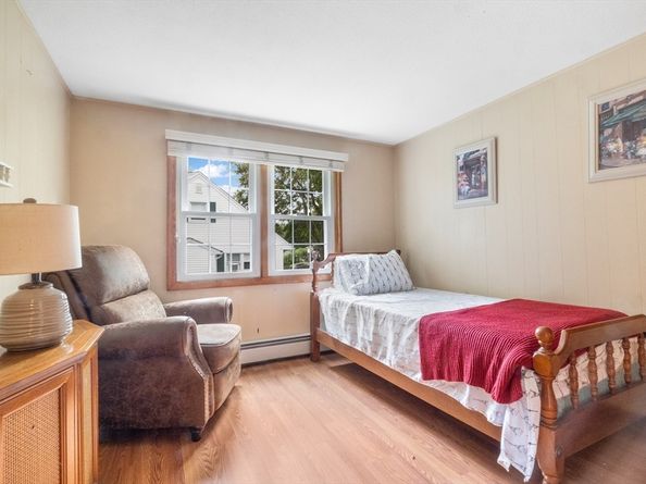 32 Scenic Dr, Worcester MA 01602