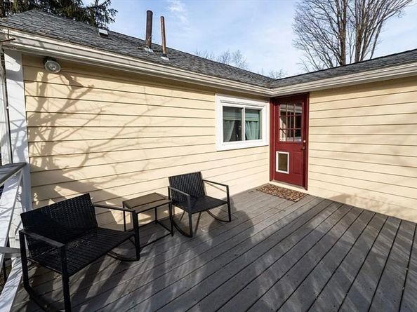 52 Heatherland Rd, Newton MA 02461
