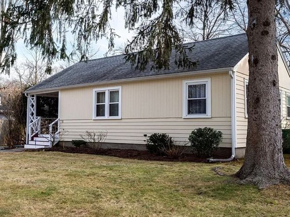 52 Heatherland Rd, Newton MA 02461