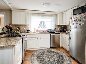 52 Heatherland Rd, Newton MA 02461