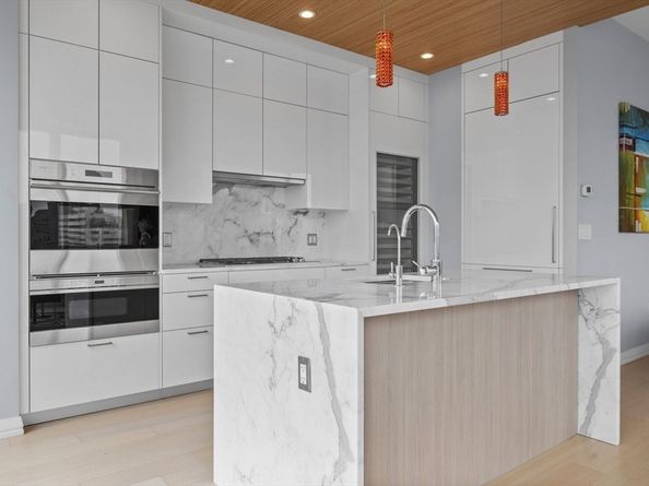 1 Franklin St 3808, Boston MA 02110