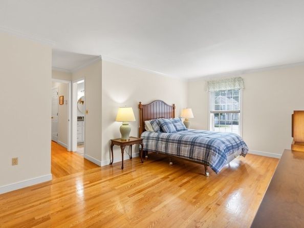 10 Martingale Lane 10, Andover MA 01810