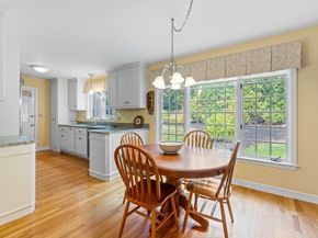 10 Martingale Lane 10, Andover MA 01810