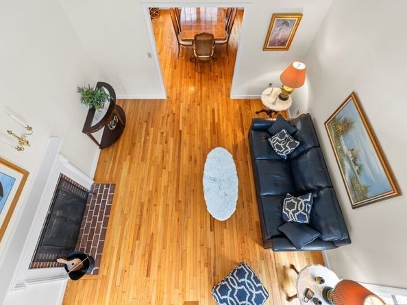 10 Martingale Lane 10, Andover MA 01810