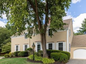 10 Martingale Lane 10, Andover MA 01810