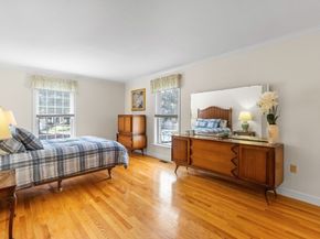 10 Martingale Lane 10, Andover MA 01810
