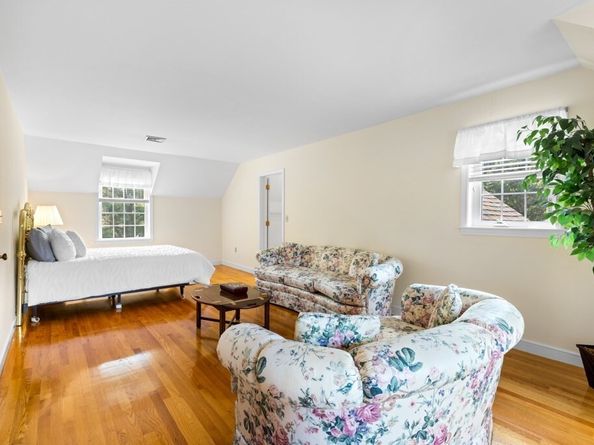 10 Martingale Lane 10, Andover MA 01810