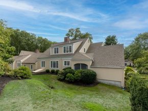 10 Martingale Lane 10, Andover MA 01810