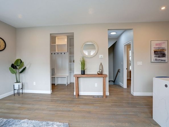 3 Church St 1, Somerville MA 02143