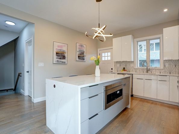 3 Church St 1, Somerville MA 02143