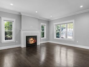 1 Farwell Cir, Newton MA 02460