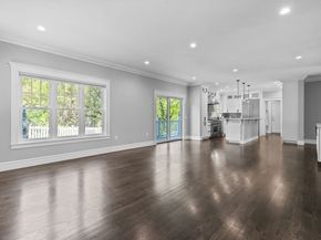 1 Farwell Cir, Newton MA 02460