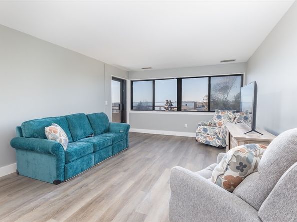 1 Carey Cir 409, Revere MA 02151