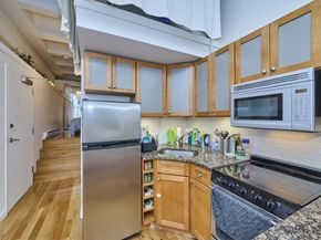 12 Stoneholm St 307, Boston MA 02115