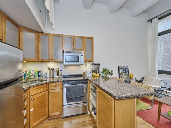 12 Stoneholm St 307, Boston MA 02115