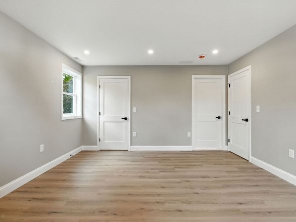 31 Edgewood Ave, Stoughton MA 02072