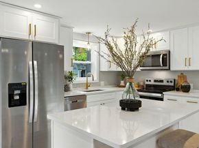 31 Edgewood Ave, Stoughton MA 02072