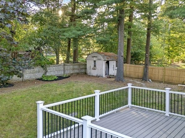 31 Edgewood Ave, Stoughton MA 02072