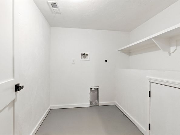 31 Edgewood Ave, Stoughton MA 02072