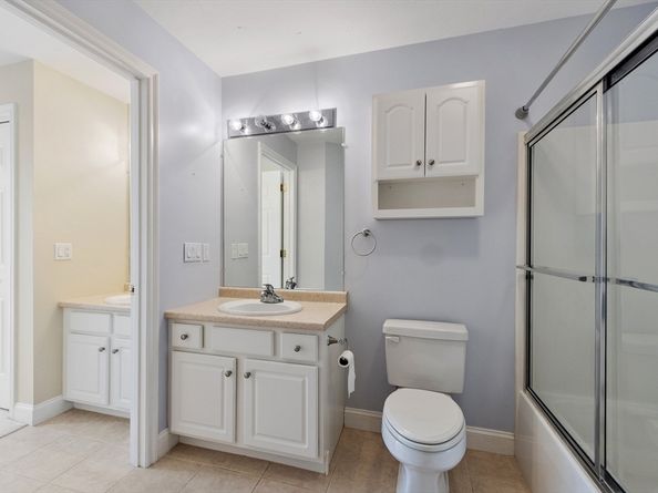 5 Mission Rd 203, Chelmsford MA 01863