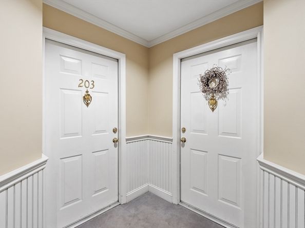 5 Mission Rd 203, Chelmsford MA 01863