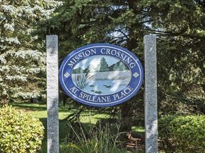 5 Mission Rd 203, Chelmsford MA 01863