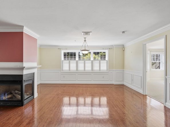 5 Mission Rd 203, Chelmsford MA 01863