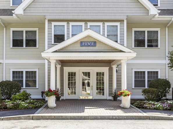 5 Mission Rd 203, Chelmsford MA 01863
