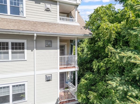 5 Mission Rd 203, Chelmsford MA 01863