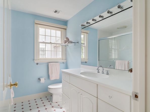 38 Fuller Brook Rd, Wellesley MA 02482